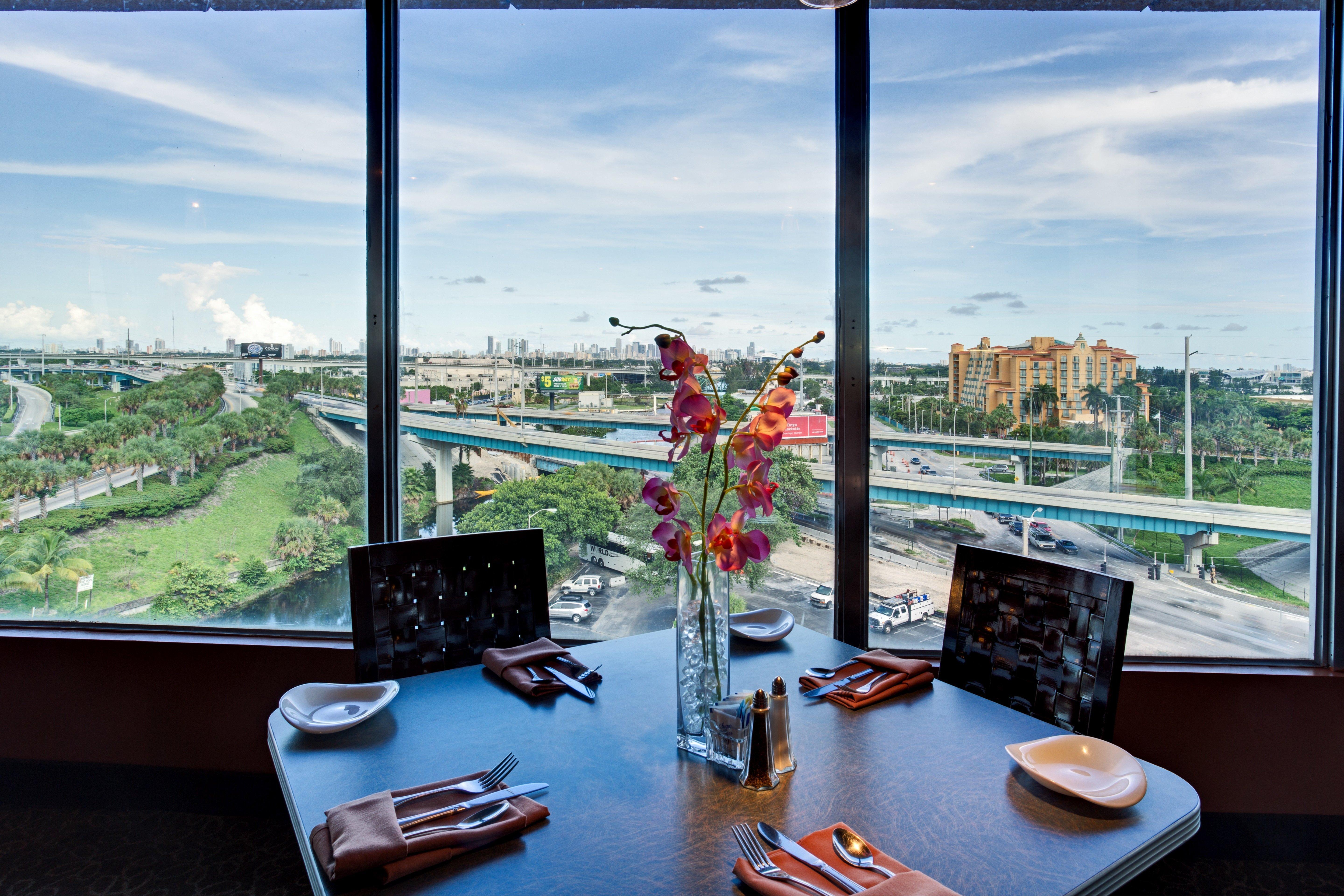 Holiday Inn Miami International Airport By Ihg Miami Springs Екстериор снимка