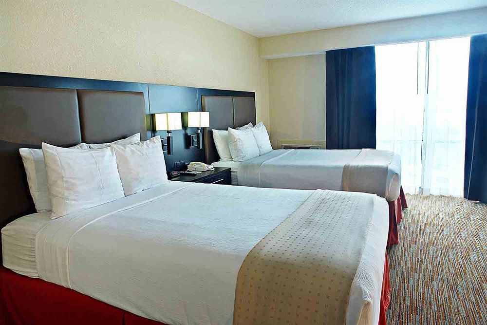Holiday Inn Miami International Airport By Ihg Miami Springs Екстериор снимка