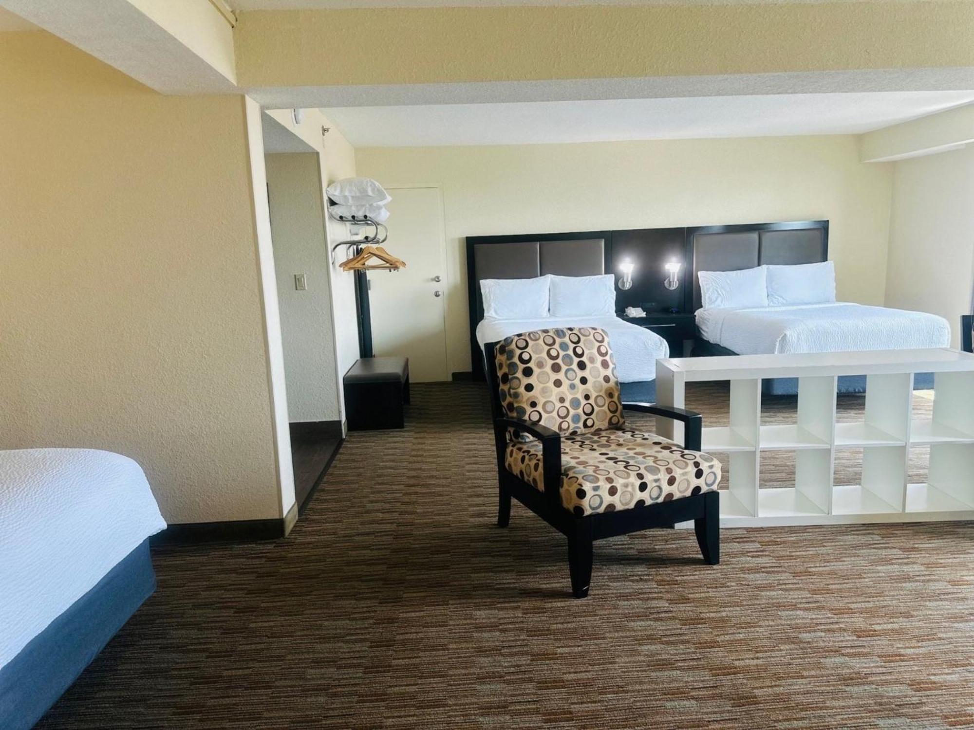 Holiday Inn Miami International Airport By Ihg Miami Springs Екстериор снимка